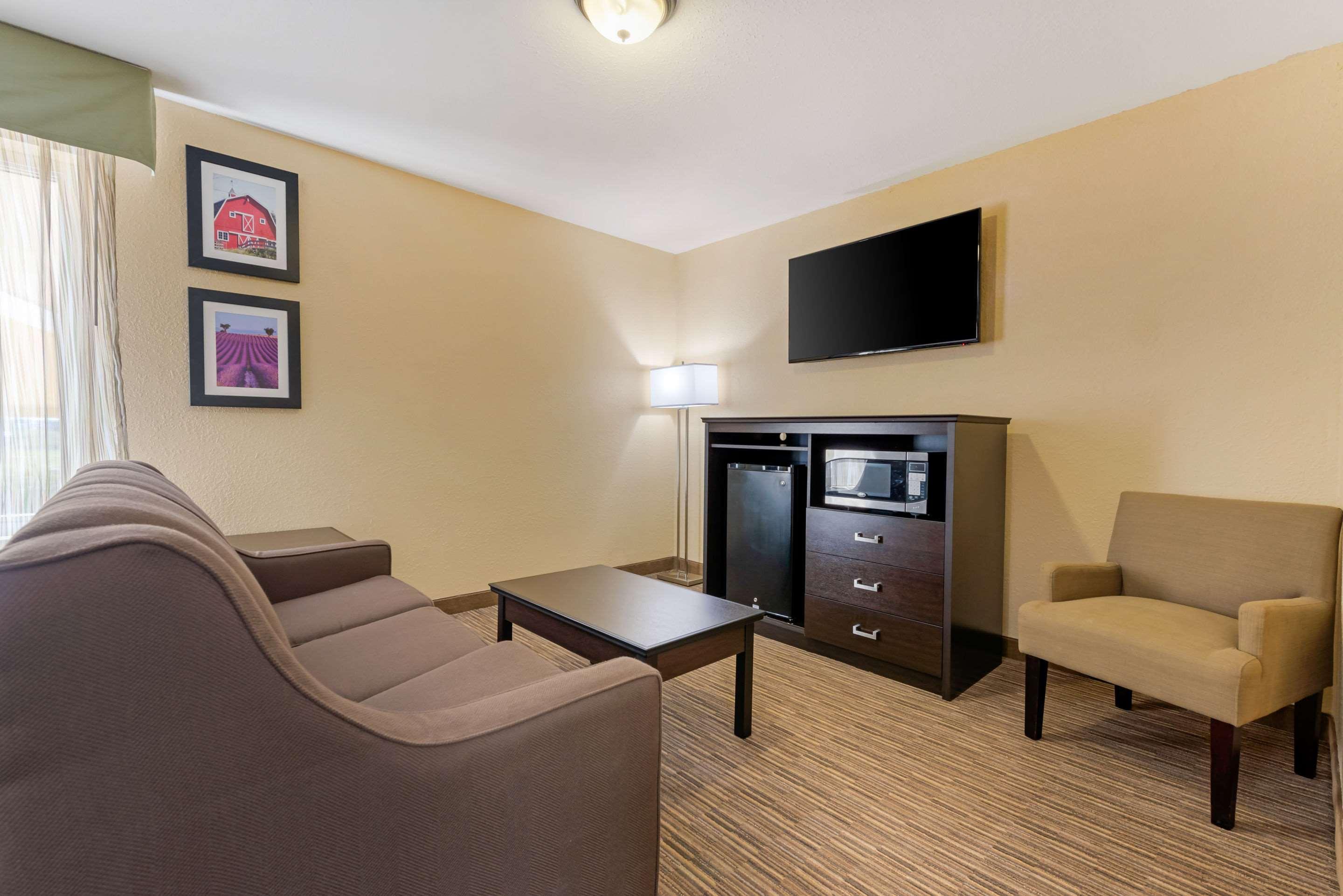 Quality Inn & Suites Brandenburg - Fort Knox Ngoại thất bức ảnh