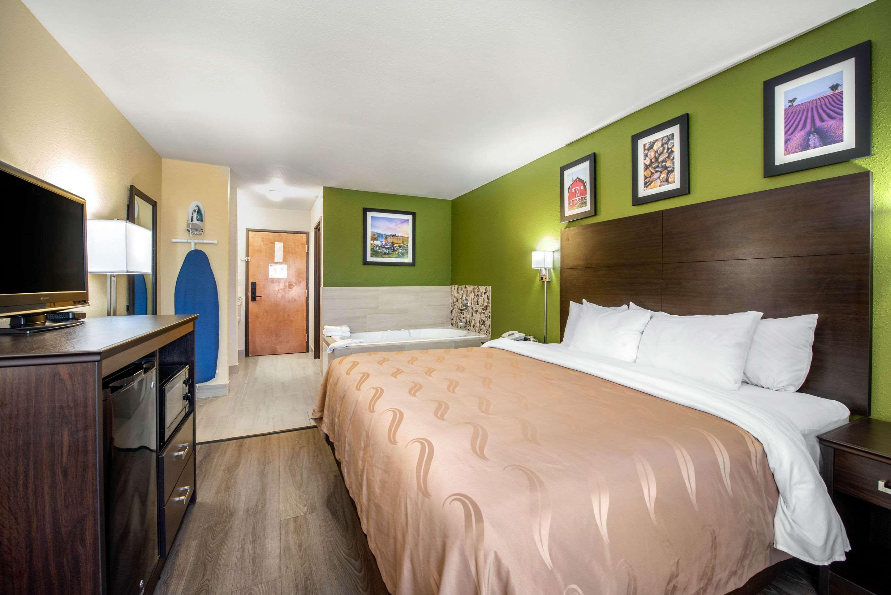 Quality Inn & Suites Brandenburg - Fort Knox Ngoại thất bức ảnh