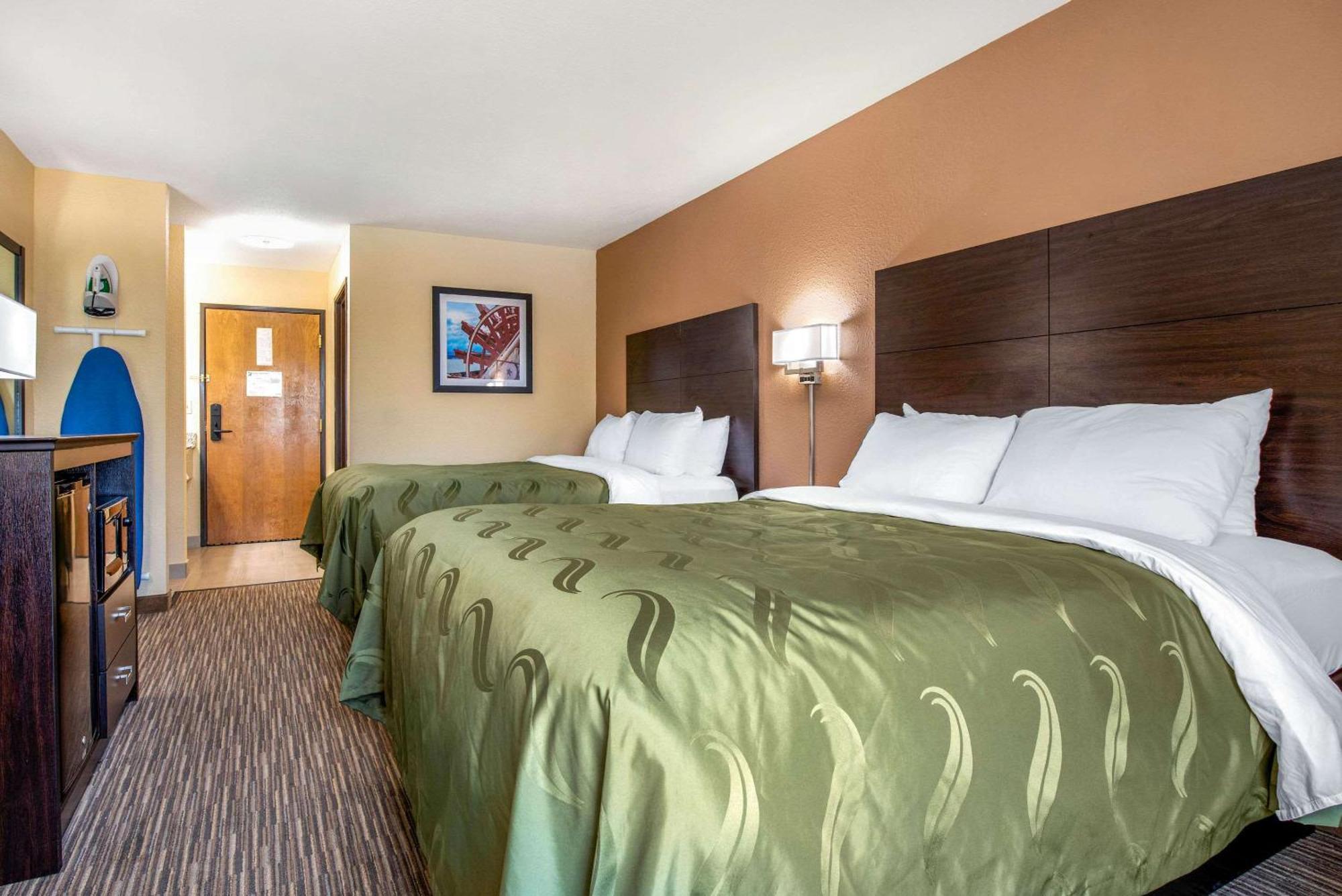 Quality Inn & Suites Brandenburg - Fort Knox Ngoại thất bức ảnh