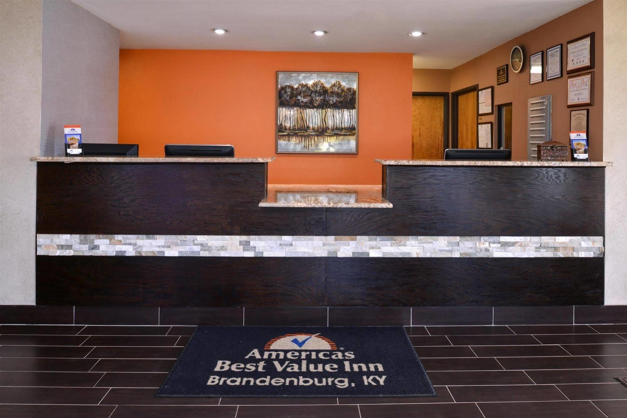 Quality Inn & Suites Brandenburg - Fort Knox Ngoại thất bức ảnh
